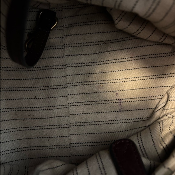 Frye Heidi fringe bucket bag in burgundy - Picture 7 of 10